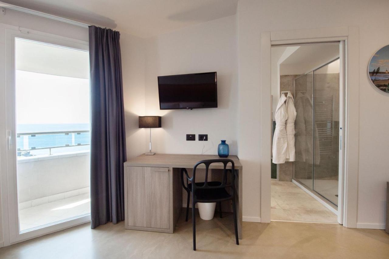 Grand Hotel Faraglioni Aci Trezza Exterior photo