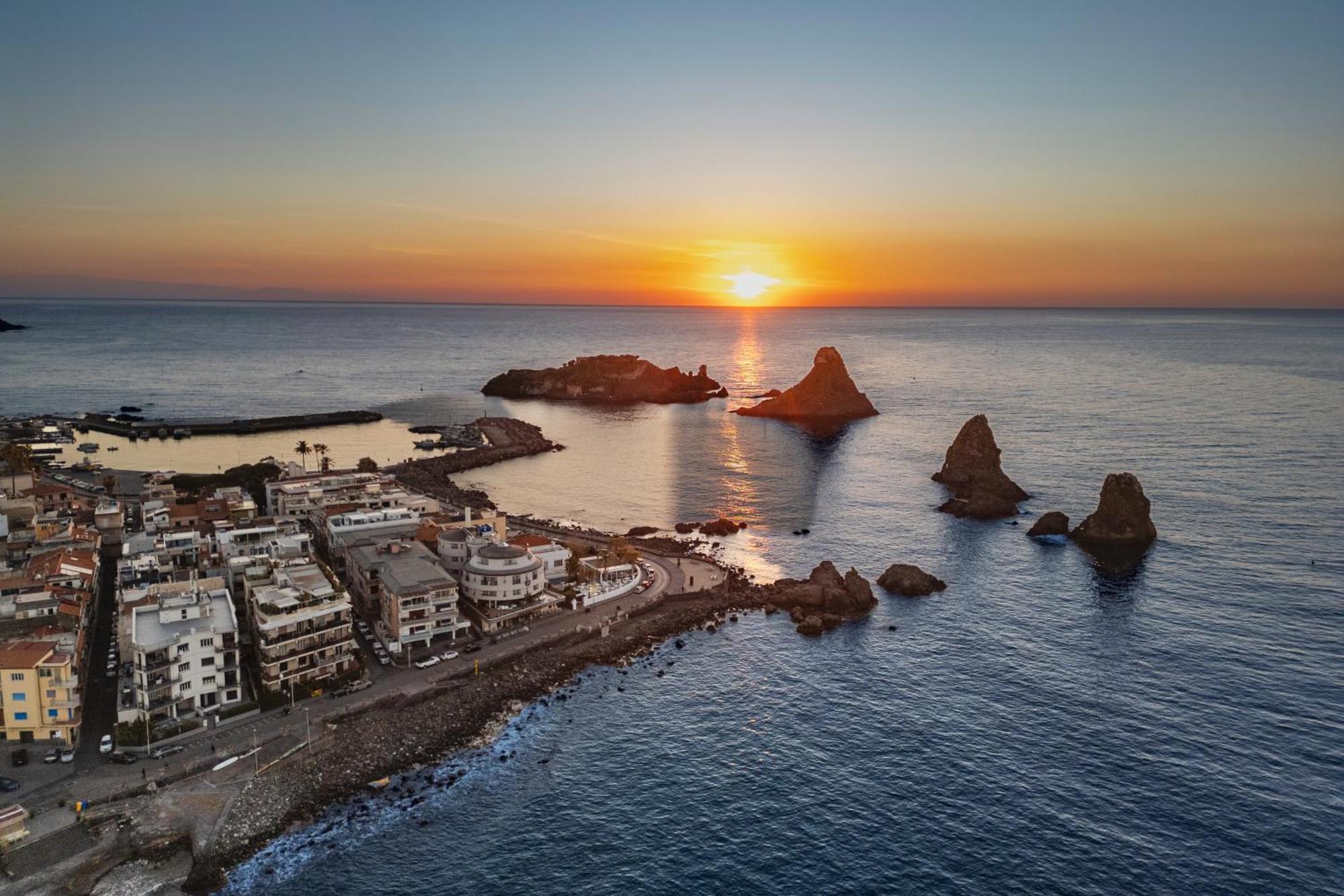 Grand Hotel Faraglioni Aci Trezza Exterior photo