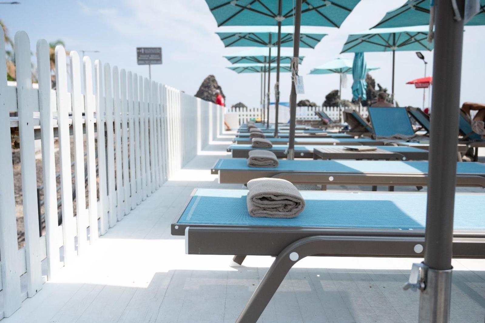 Grand Hotel Faraglioni Aci Trezza Exterior photo